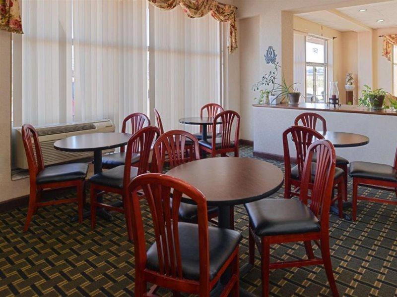 6 Memphis, Tn East Hotel 2*