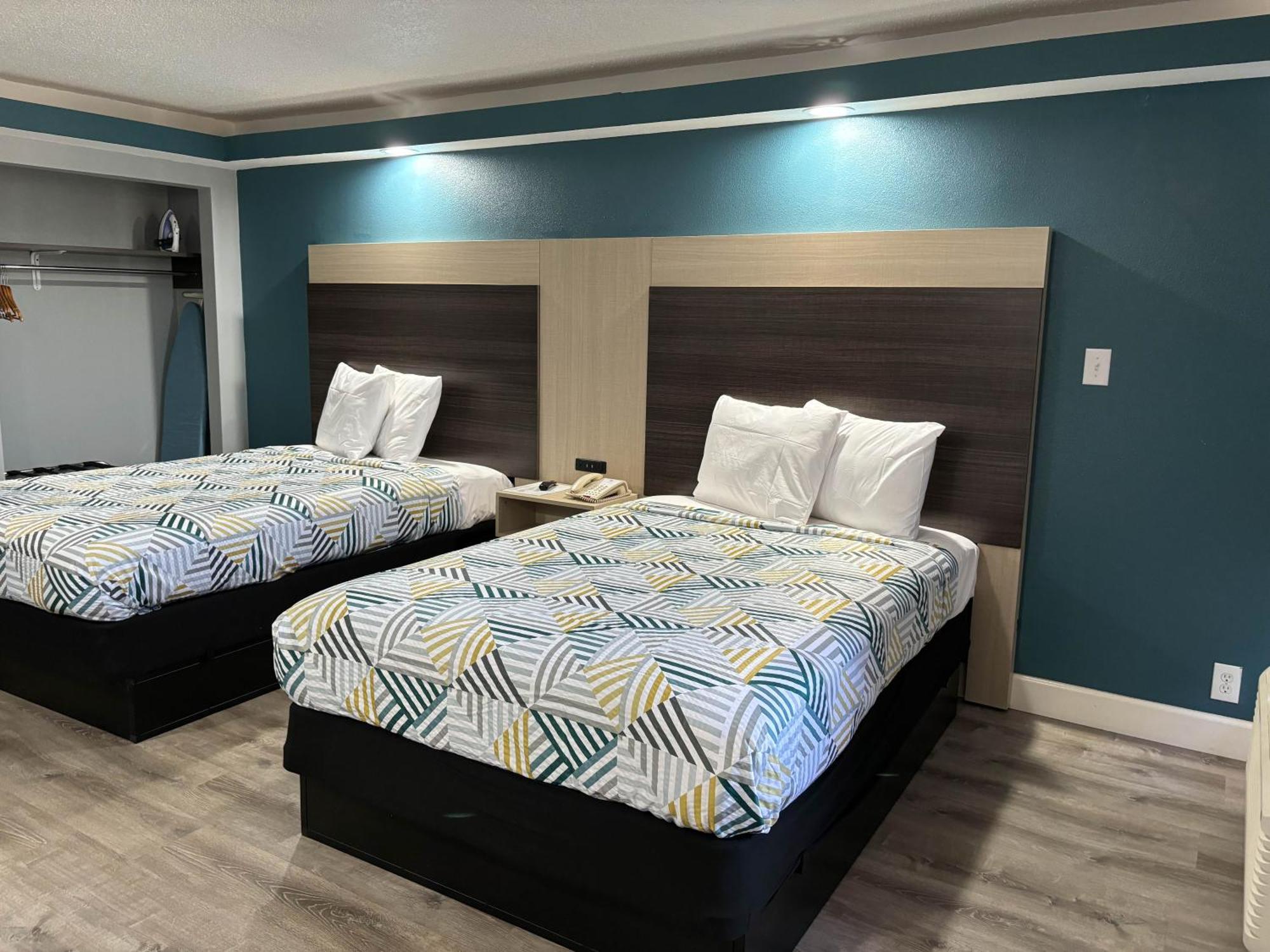6 Memphis, Tn East 4* Memphis