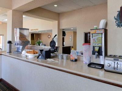 6 Memphis, Tn East 4*